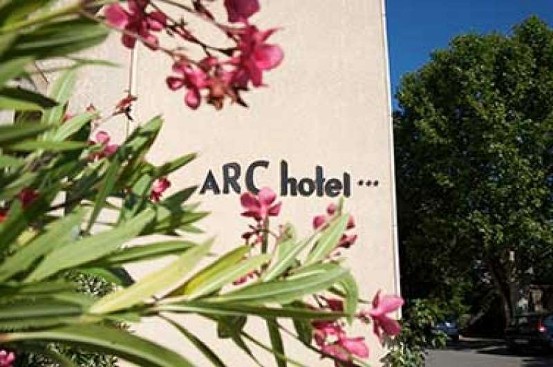Adonis Arc Hotel Aix Aix-en-Provence Exterior foto